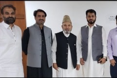 A group image with politicians at parliament house